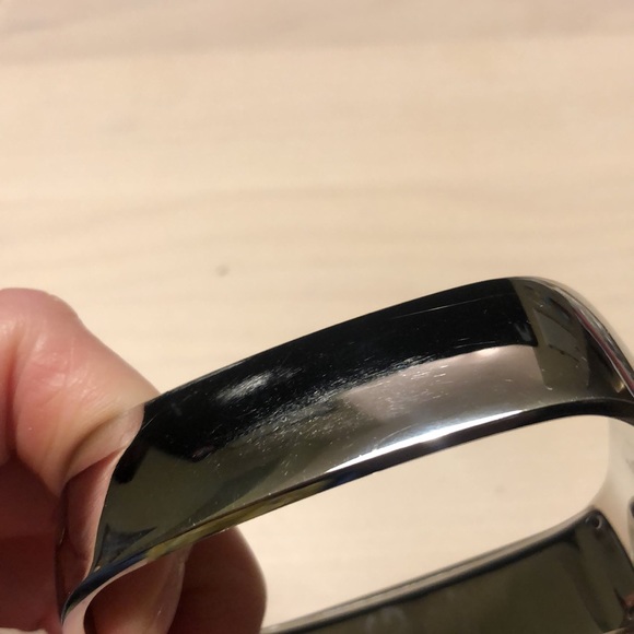 Silver D&G Dolce and Gabbana Bangle Watch - Picture 5 of 9